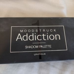 Younique eyeshadow pallet #1